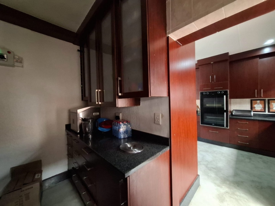 5 Bedroom Property for Sale in Cashan North West